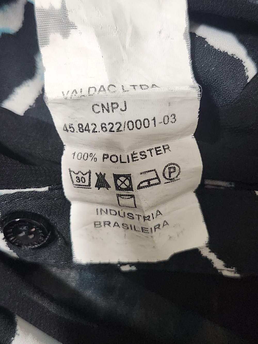 Siberian Women's Zebra Printed Button-Front in Black and Aqua. Size 40 (USA M) - Picture 7 of 7